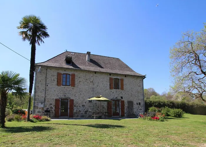 Maison Poumarou Сasa de vacaciones Sainte-Colome